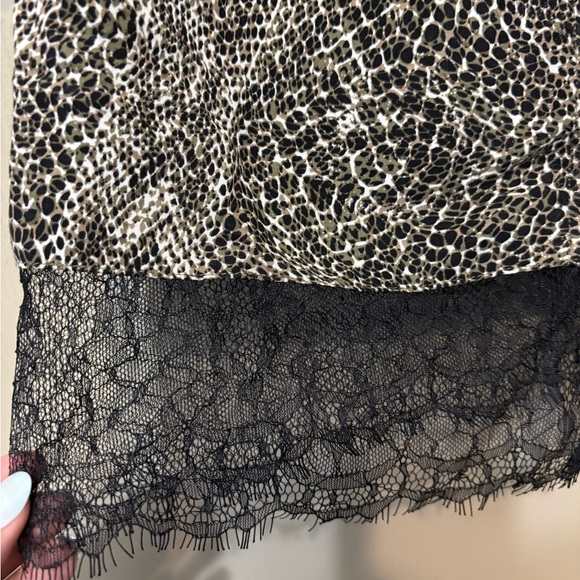 VERO MODA NWT Animal Print & Lace Hem Blouse - Picture 5 of 9